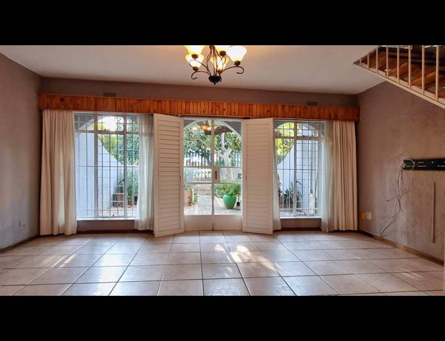 2 BEDROOM DUPLEX FOR SALE IN FAIRLAND